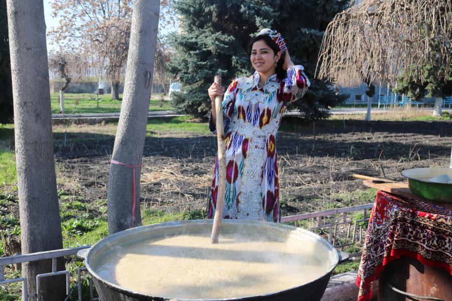 Погода ош на месяц. Кыргызстан агротуризм. Праздник город Узген. Узгенский девушки. Ошская область.